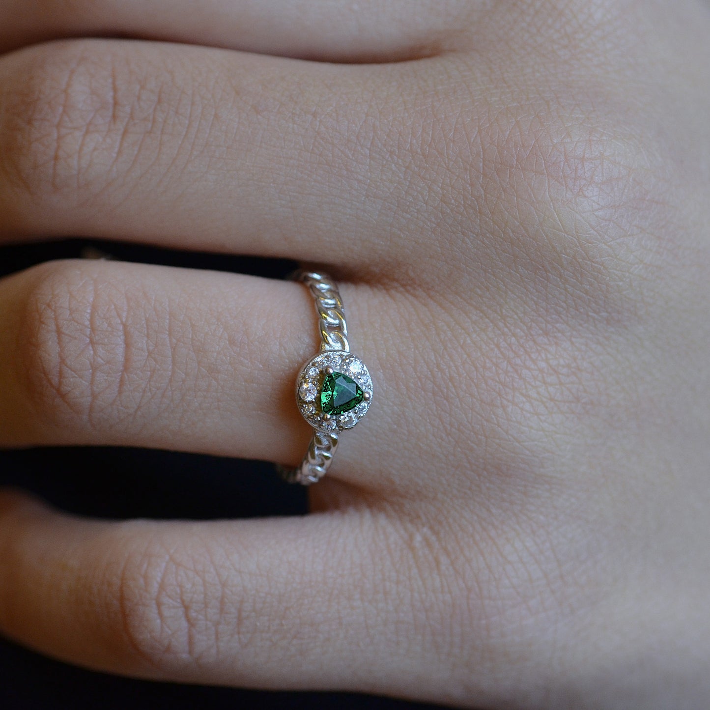 Green stone ring 925k