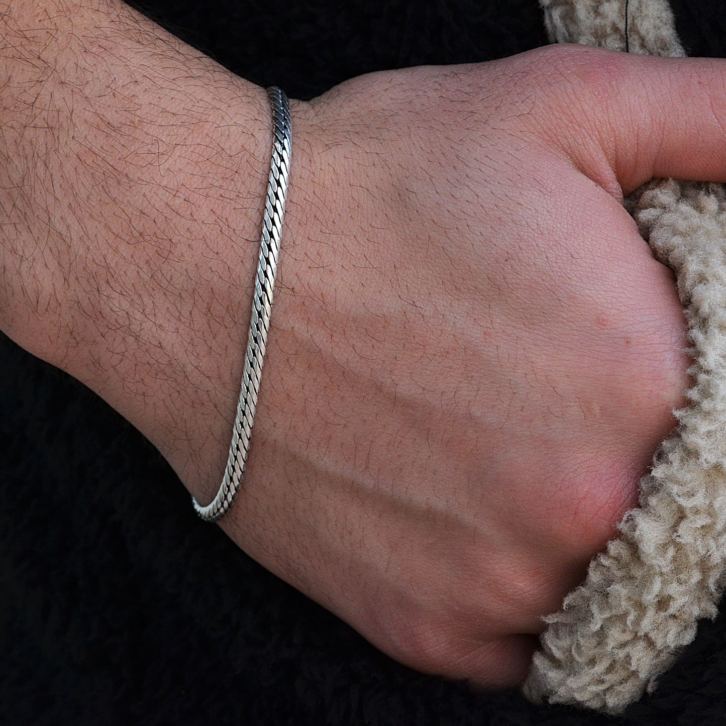 The back of the snake bracelet silver italian 925k