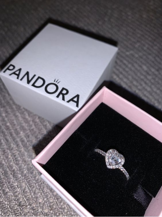 pandora ring silver + package