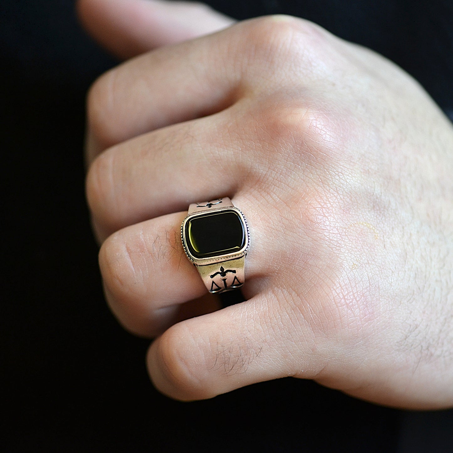 Midnight Signet Ring Silver 925K