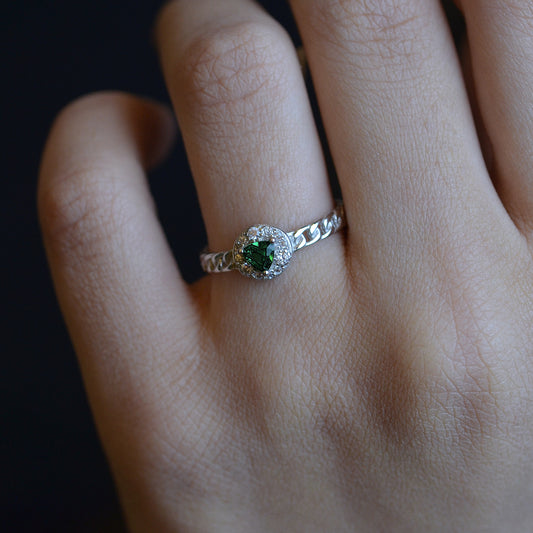 Green stone ring 925k