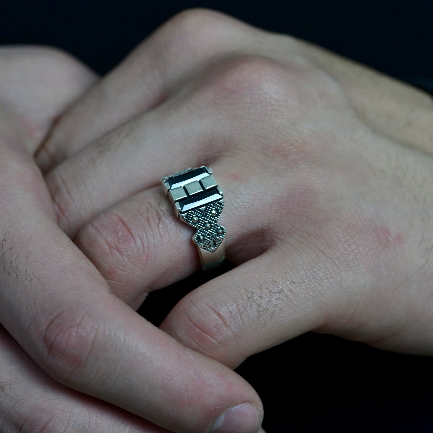 Black Geometry Ring silver 925k