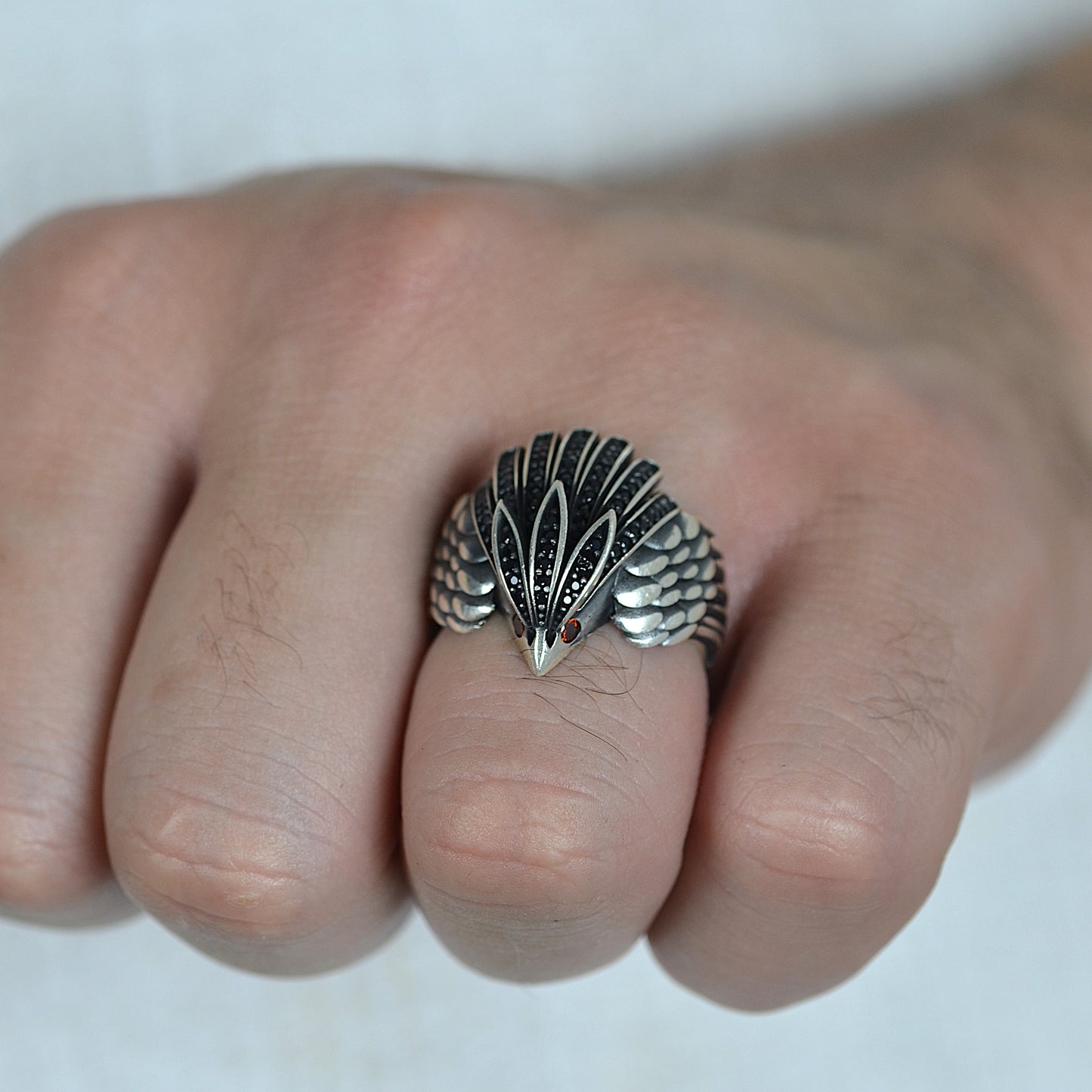 Crimson Eye Falcon Ring silver 925k