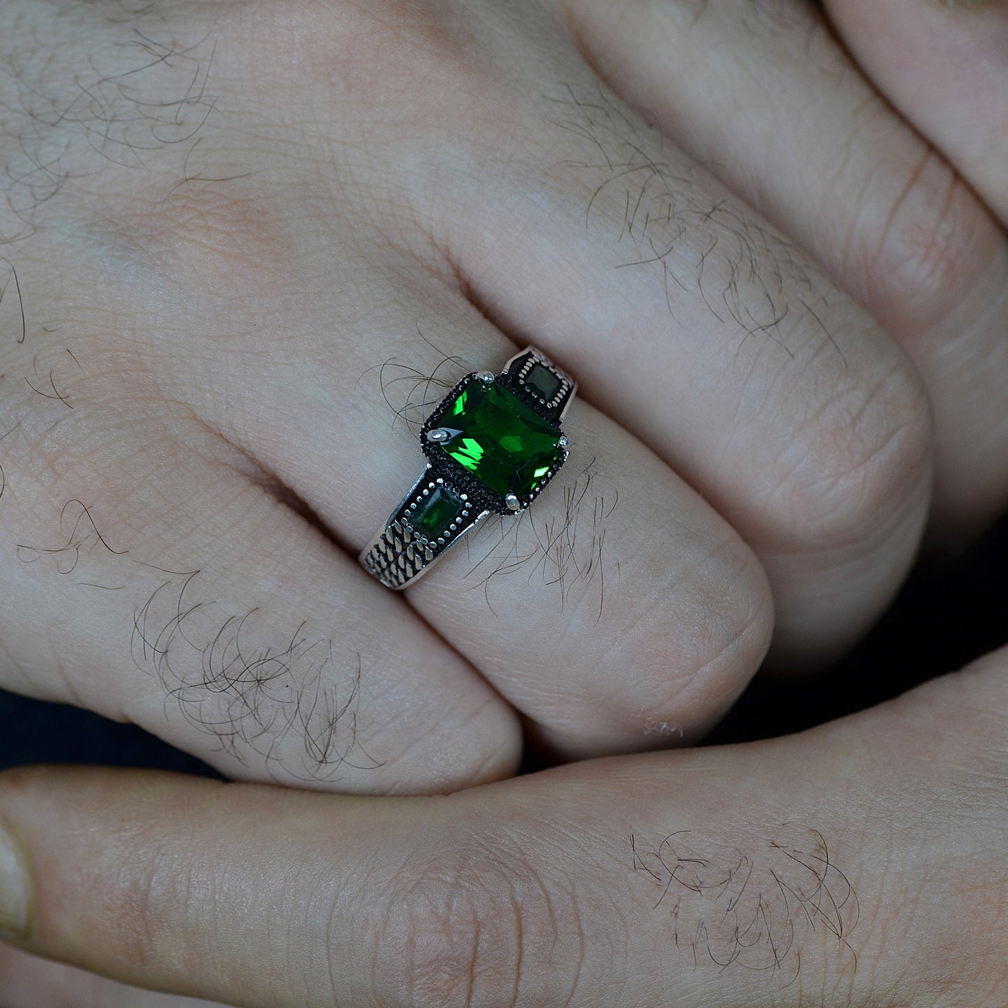 Emerald Valor Ring Silver 925K